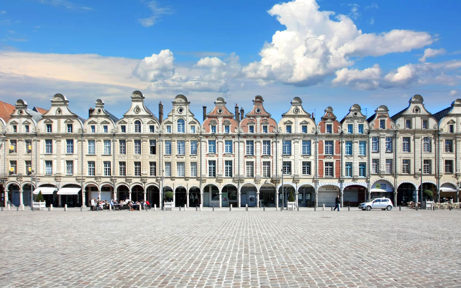 10 km d'Arras