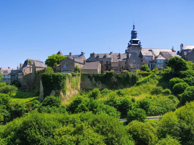 Menestrail
